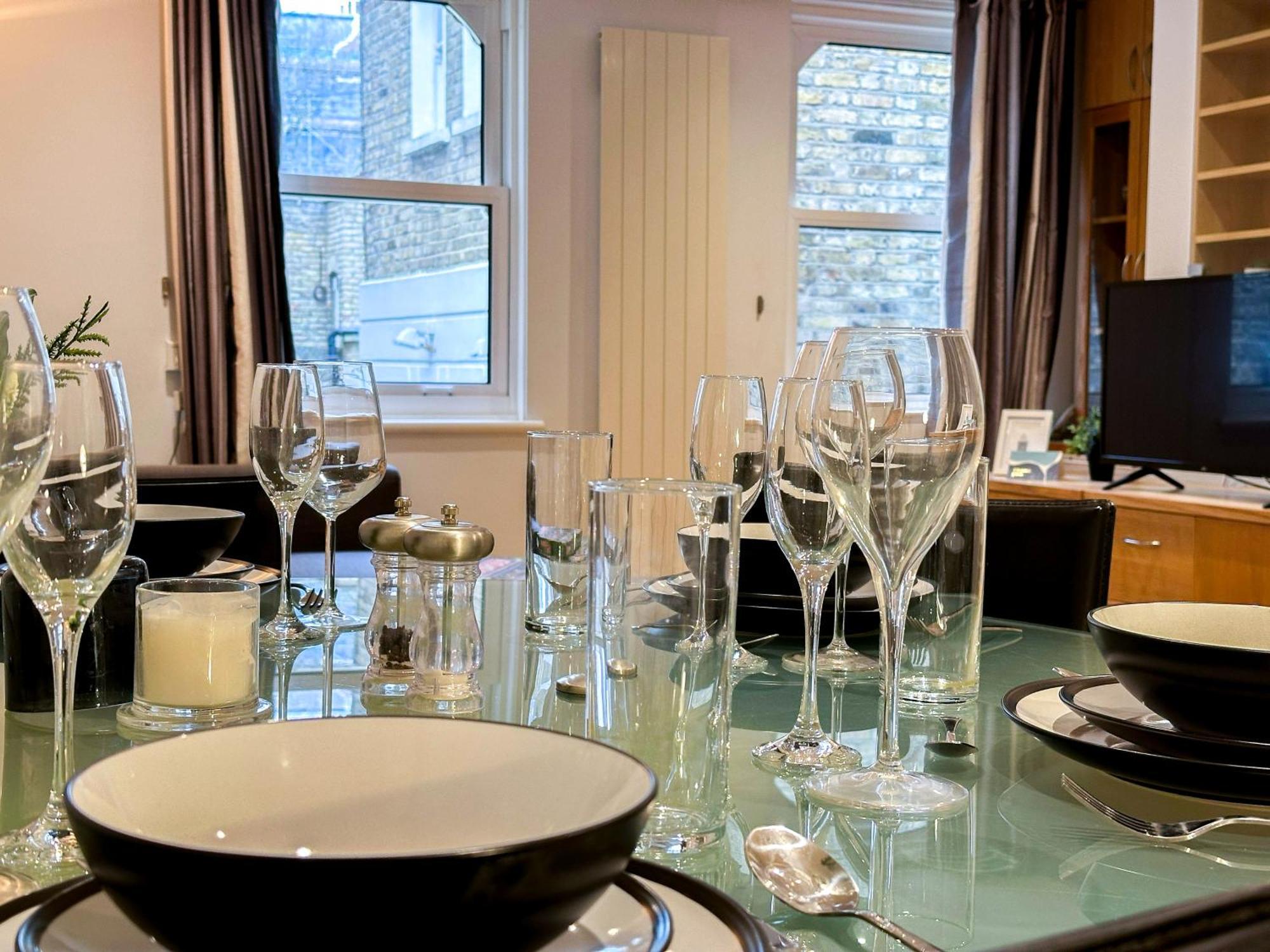 Detached House With Free Parking In Little Venice Near Paddington Hyde Park Appartement Londen
