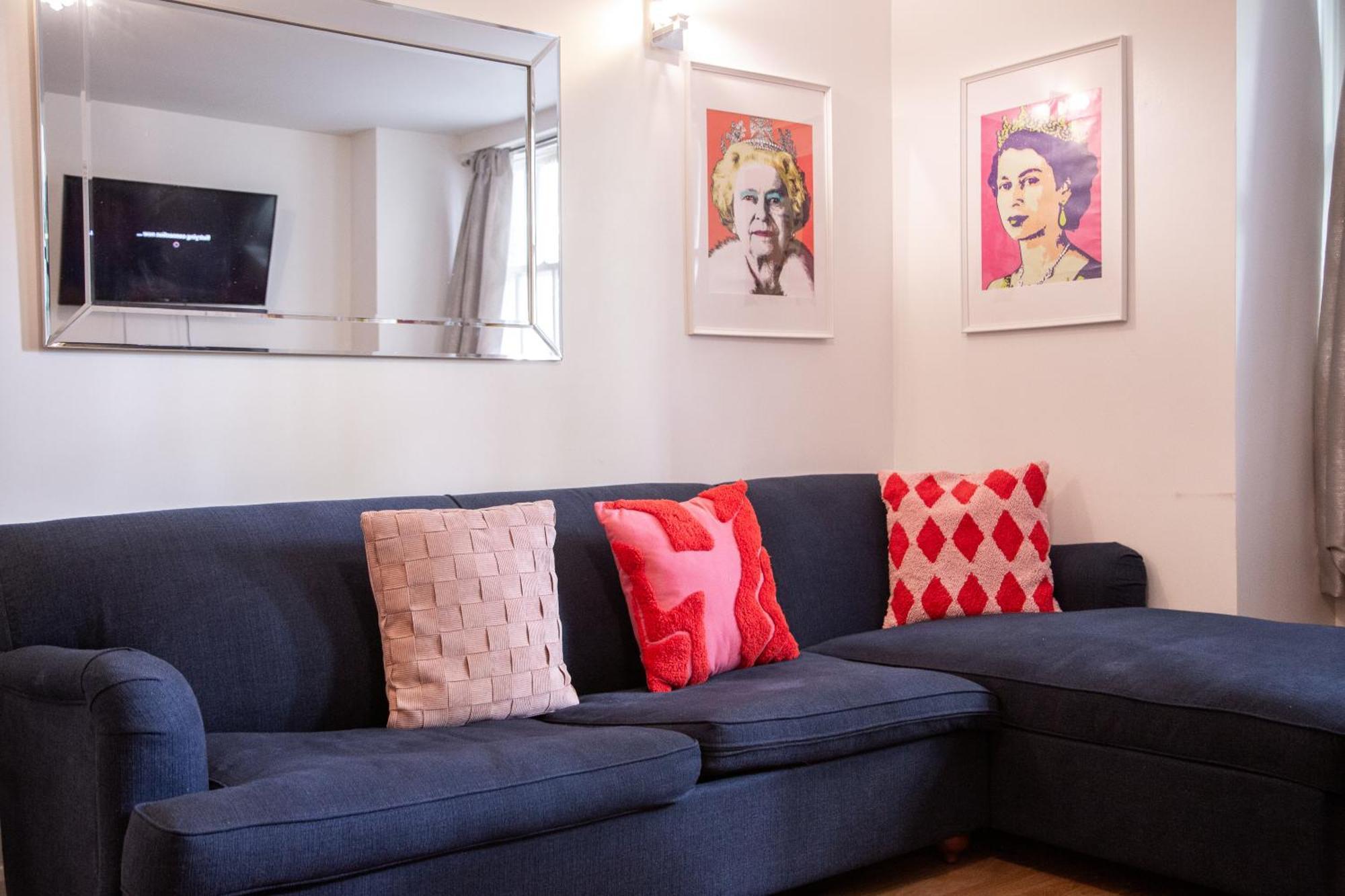 Detached House With Free Parking In Little Venice Near Paddington Hyde Park