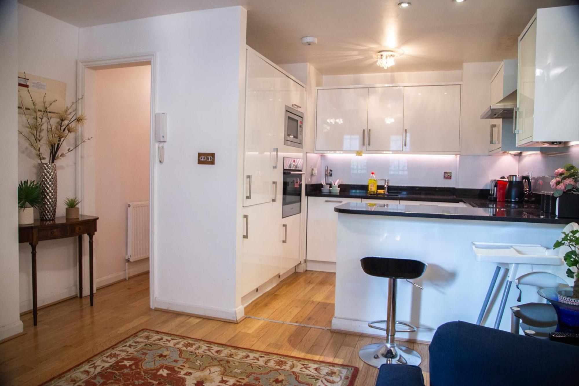 Apartment Detached House With Free Parking In Little Venice Near Paddington Hyde Park *