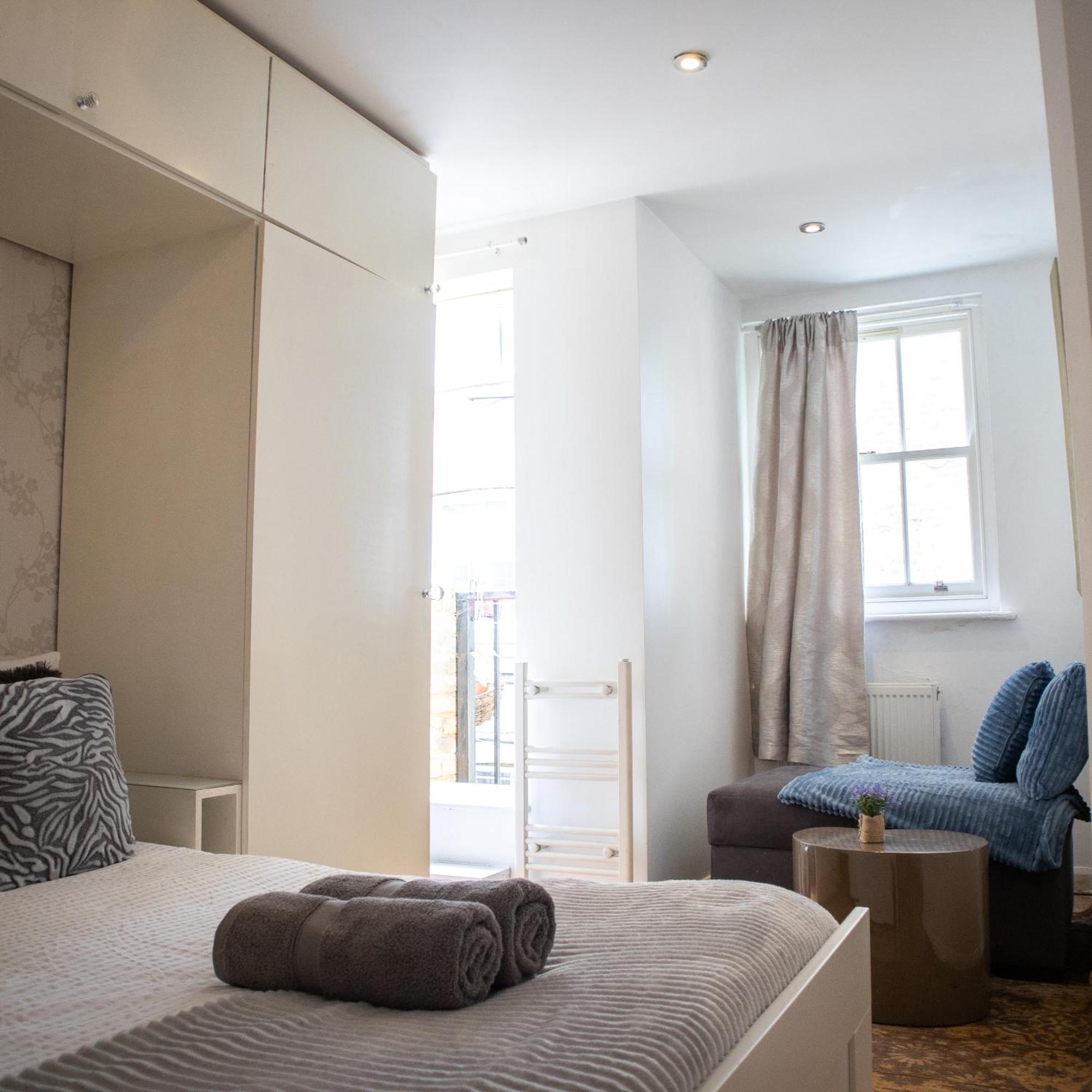 Detached House With Free Parking In Little Venice Near Paddington Hyde Park * London