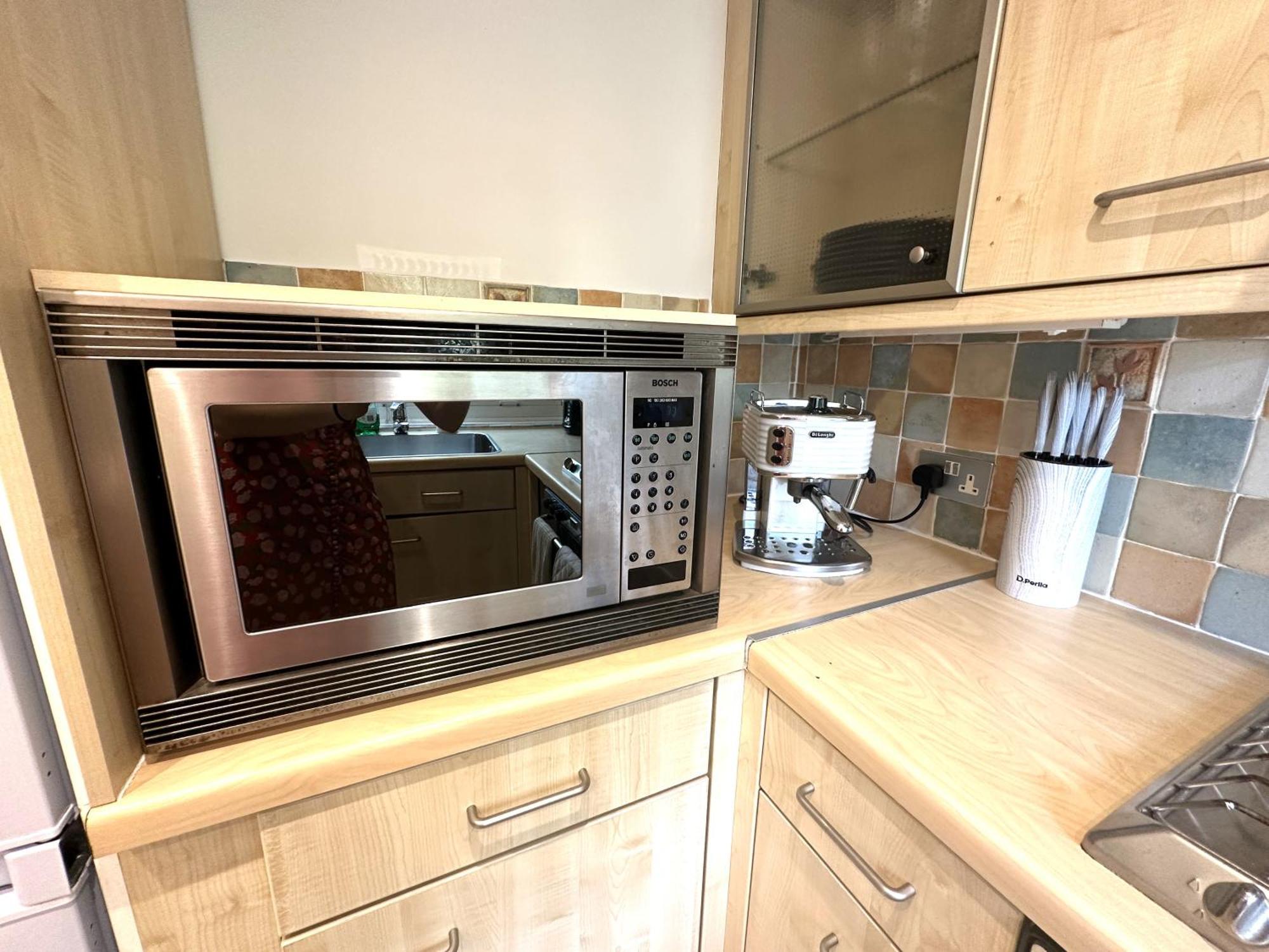 Detached House With Free Parking In Little Venice Near Paddington Hyde Park