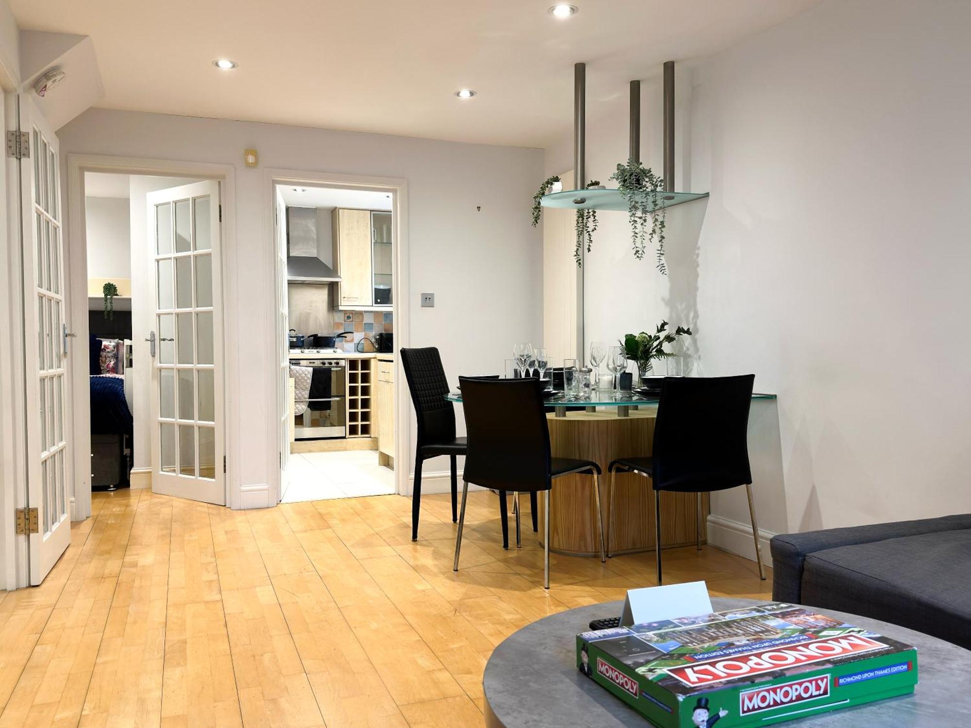 Detached House With Free Parking In Little Venice Near Paddington Hyde Park Apartment *