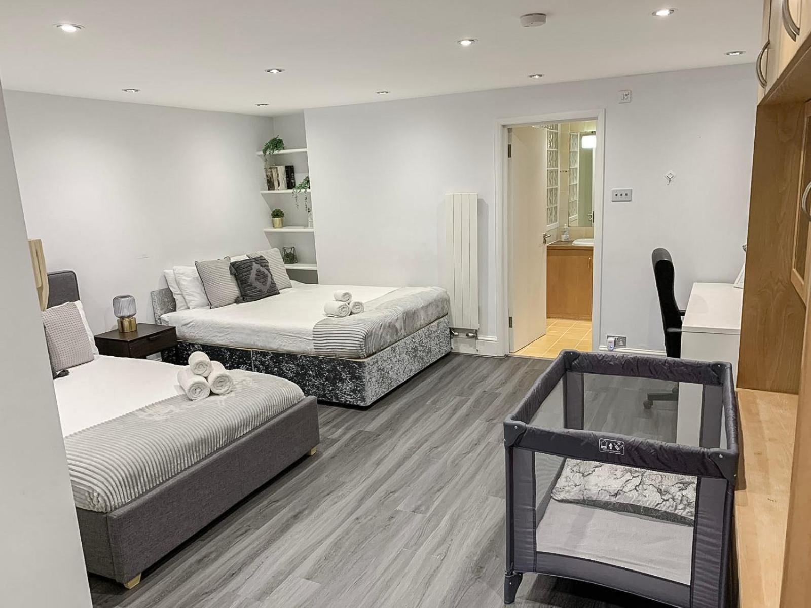Apartment Detached House With Free Parking In Little Venice Near Paddington Hyde Park London